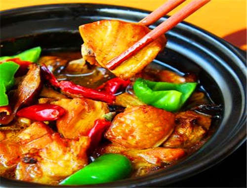 膳當(dāng)家黃燜雞米飯加盟