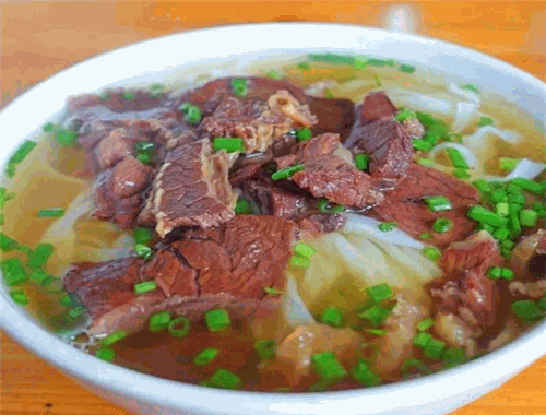 三個顏色牛肉燉粉