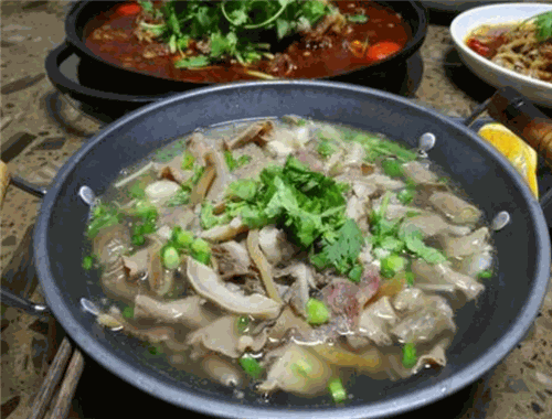蹺腳牛肉火鍋加盟