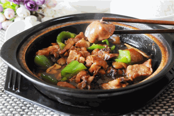 萬(wàn)潤(rùn)街黃燜雞米飯加盟