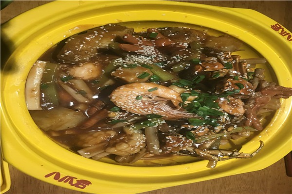 八爪君肉蟹煲加盟