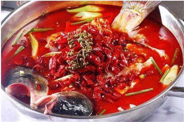 王老六鐵鍋燉魚加盟