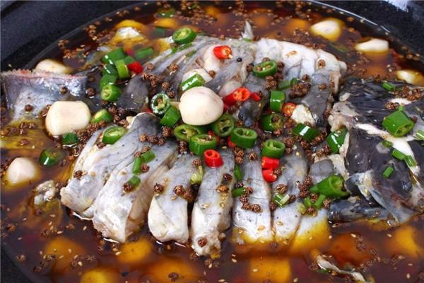 九孔噴泉魚火鍋