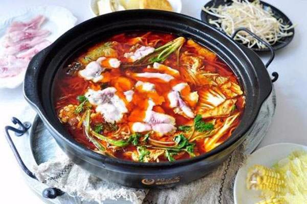 余味兒斑魚(yú)火鍋加盟