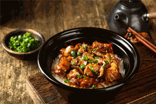 煲來樂專業(yè)煲仔飯