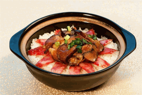 子麟煲仔飯