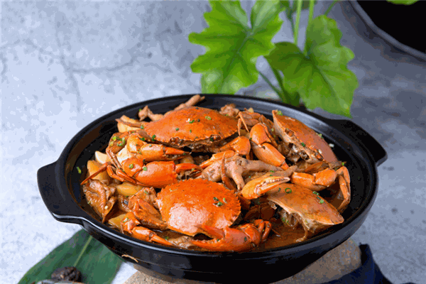 萌胖胖肉蟹煲