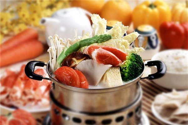 尚撈回轉(zhuǎn)小火鍋加盟