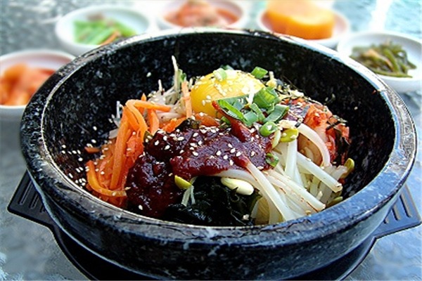 緣味先石鍋飯加盟