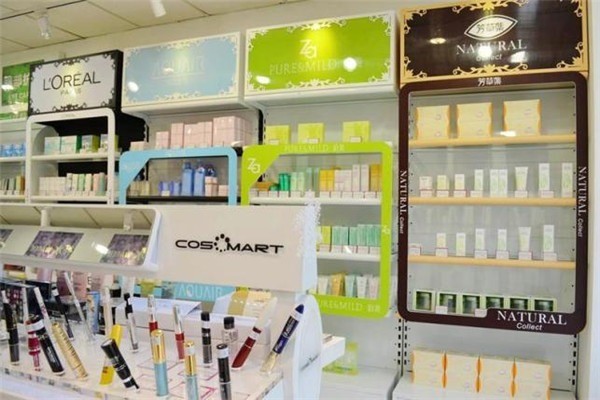 COSMART妝點(diǎn)化妝品加盟