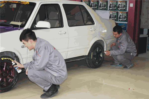 洗車超人汽車服務加盟