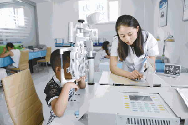 康明思視力矯正加盟
