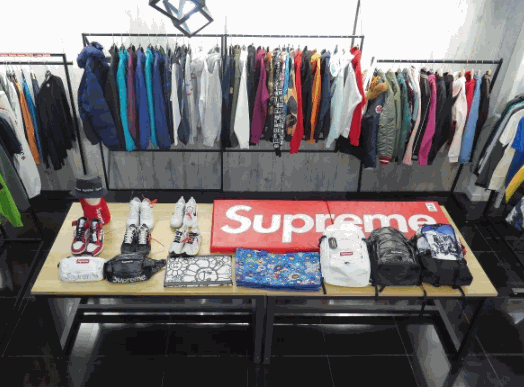 supreme服飾