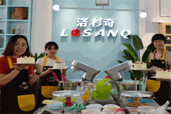 洛杉奇