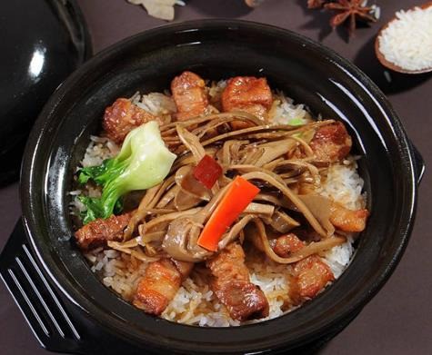 梓豪天下煲仔飯花甲米線