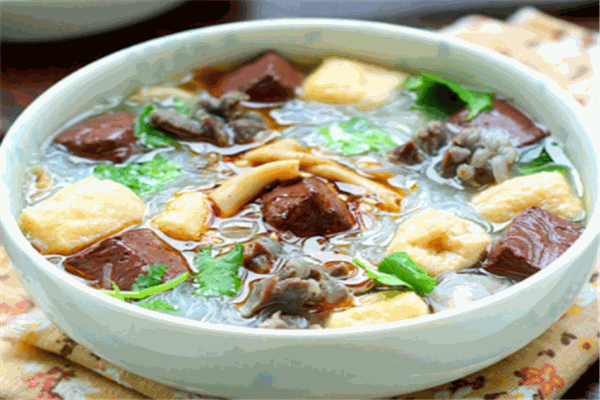 黃記鴨血粉絲湯