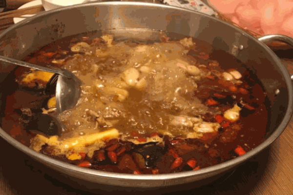 點旺重慶美蛙魚火鍋