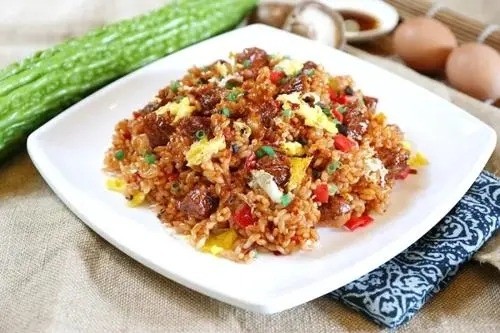 一碗炒飯