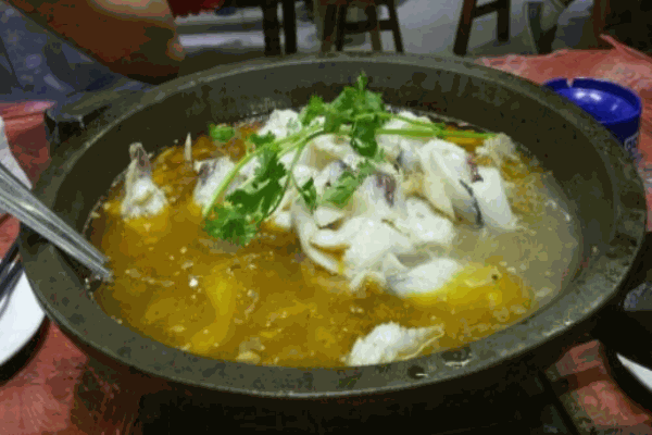 漁天堂石鍋魚