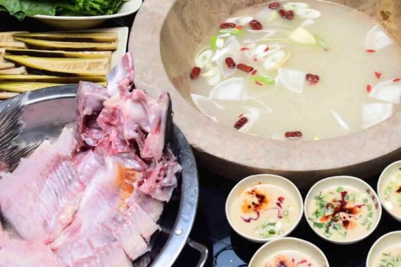 傳香閣石鍋魚(yú)
