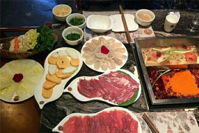 錦食尚魚(yú)火鍋