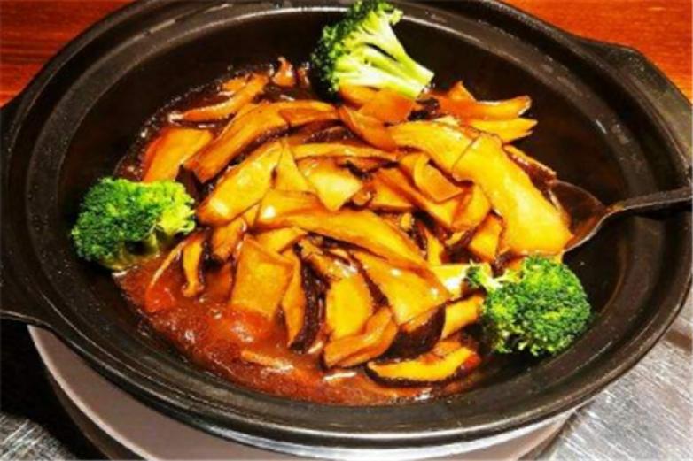 煲三國鮑汁雞飯