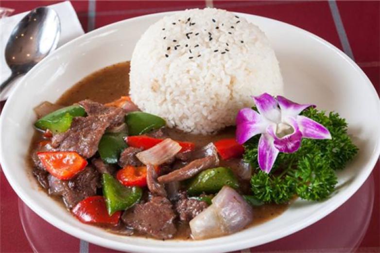 偶拌秘汁牛肉飯
