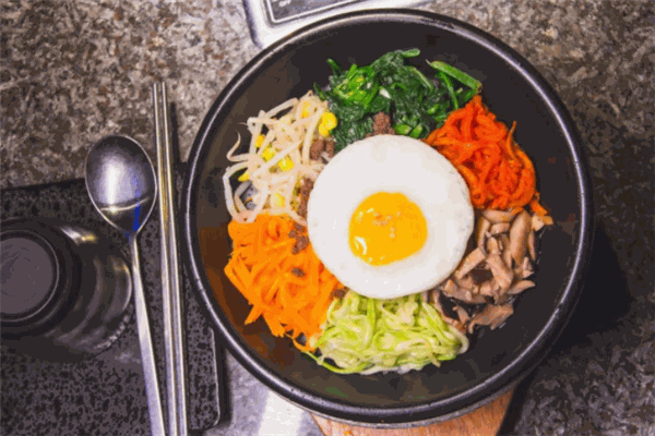 青瓦房韓國(guó)料理加盟