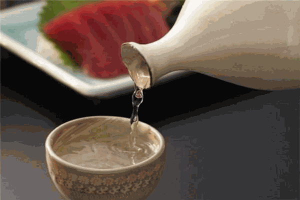 關(guān)東盟主散白酒加盟