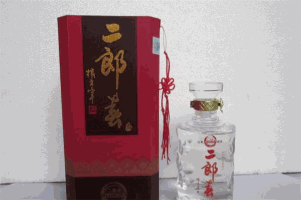 二郎春酒業(yè)加盟