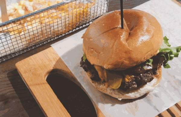 肉墩墩美式手工漢堡