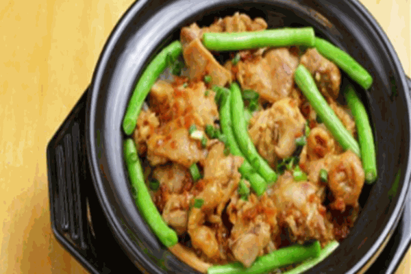 獨(dú)味煲仔飯