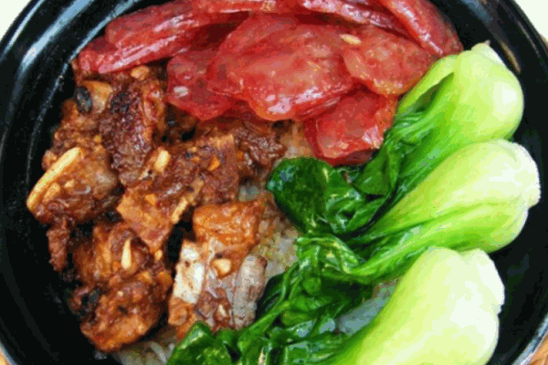 韋小煲煲仔飯加盟