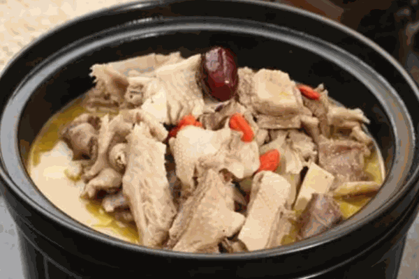 三兄弟煲仔飯加盟
