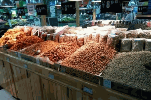 劉三杰精品炒貨店加盟