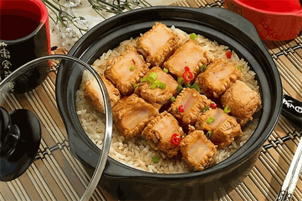 阿晴煲仔飯加盟