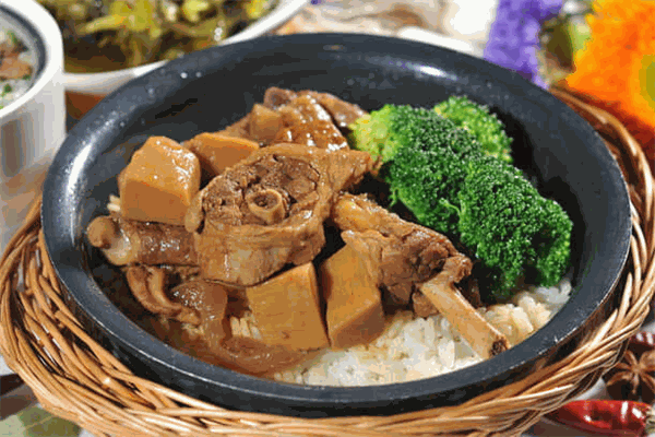 緣味煲仔飯加盟
