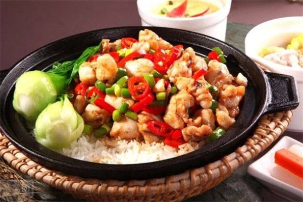 小時(shí)光煲仔飯加盟