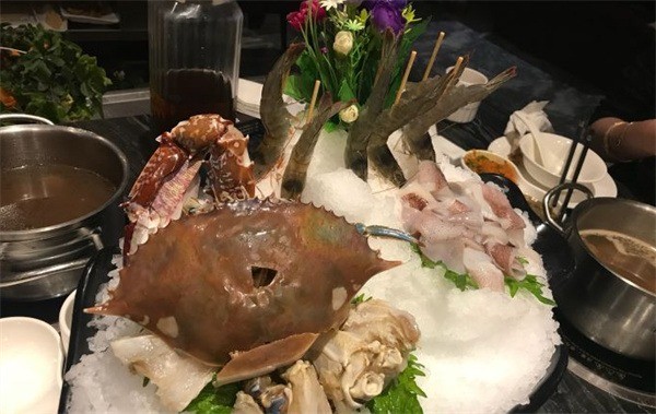 南洋薈萃海鮮蒸汽火鍋