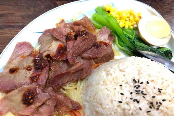 食再點茶油炒飯加盟