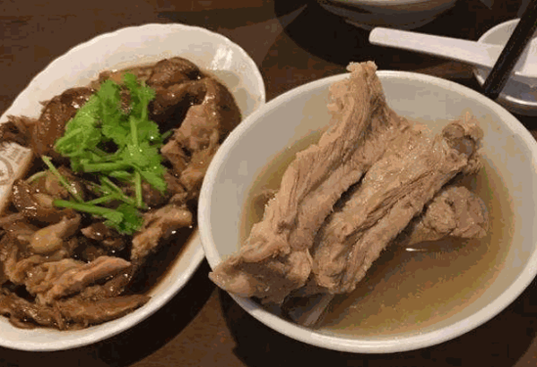松發(fā)肉骨茶家常菜