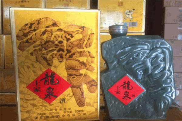 龍泉酒業(yè)加盟