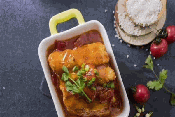 魯創(chuàng)烤魚拌飯加盟