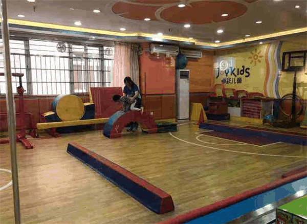 苗韻竹蓀鵝餐飲