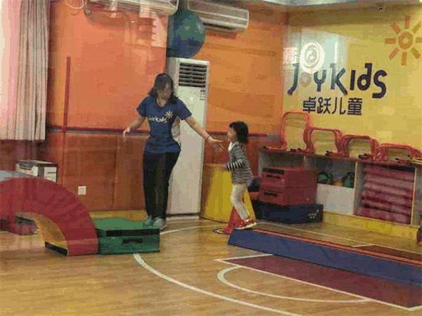苗韻竹蓀鵝餐飲