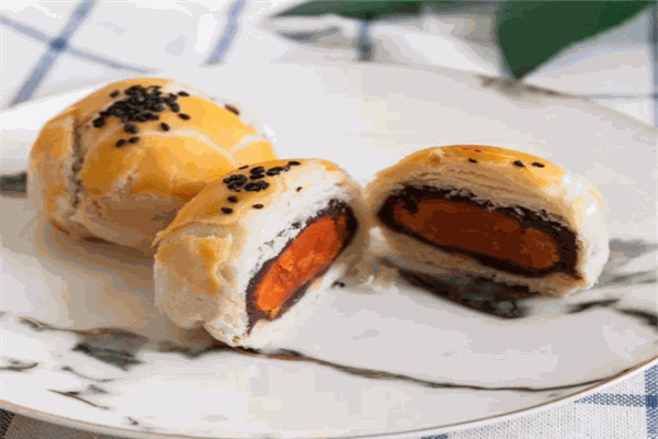 宏冠希派蛋黃酥加盟