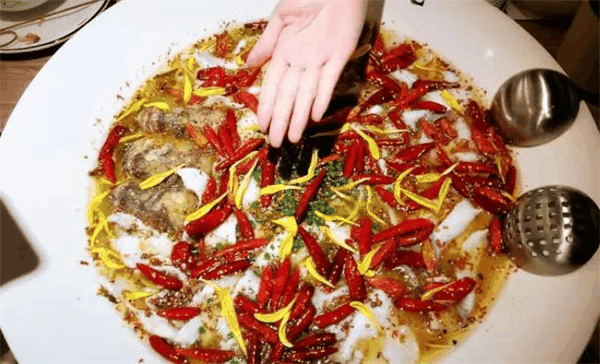 恰好魚(yú)見(jiàn)你酸菜魚(yú)