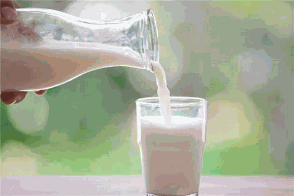 小奶人飲料加盟