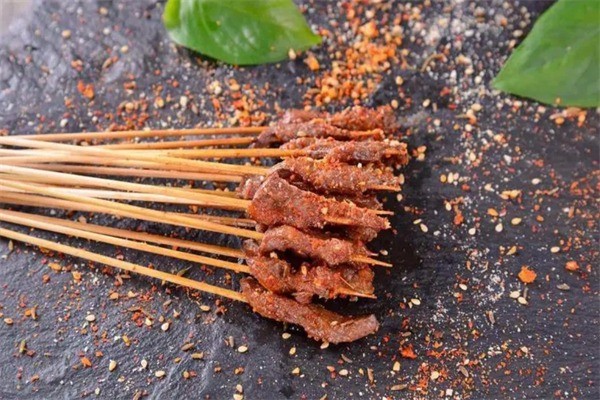 麻小餓串串加盟