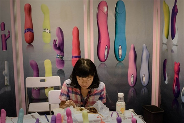 觸趣成人24小時(shí)無(wú)人售貨店品牌圖片